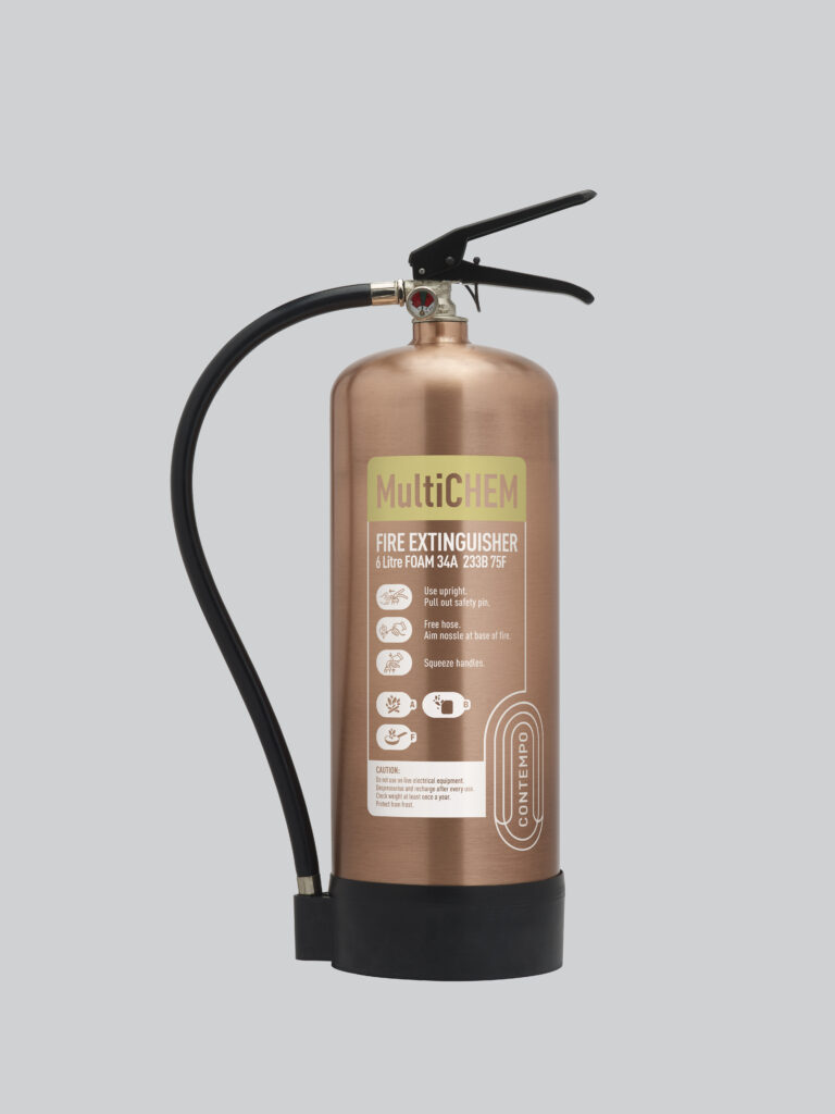 Wet chemical fire extinguisher