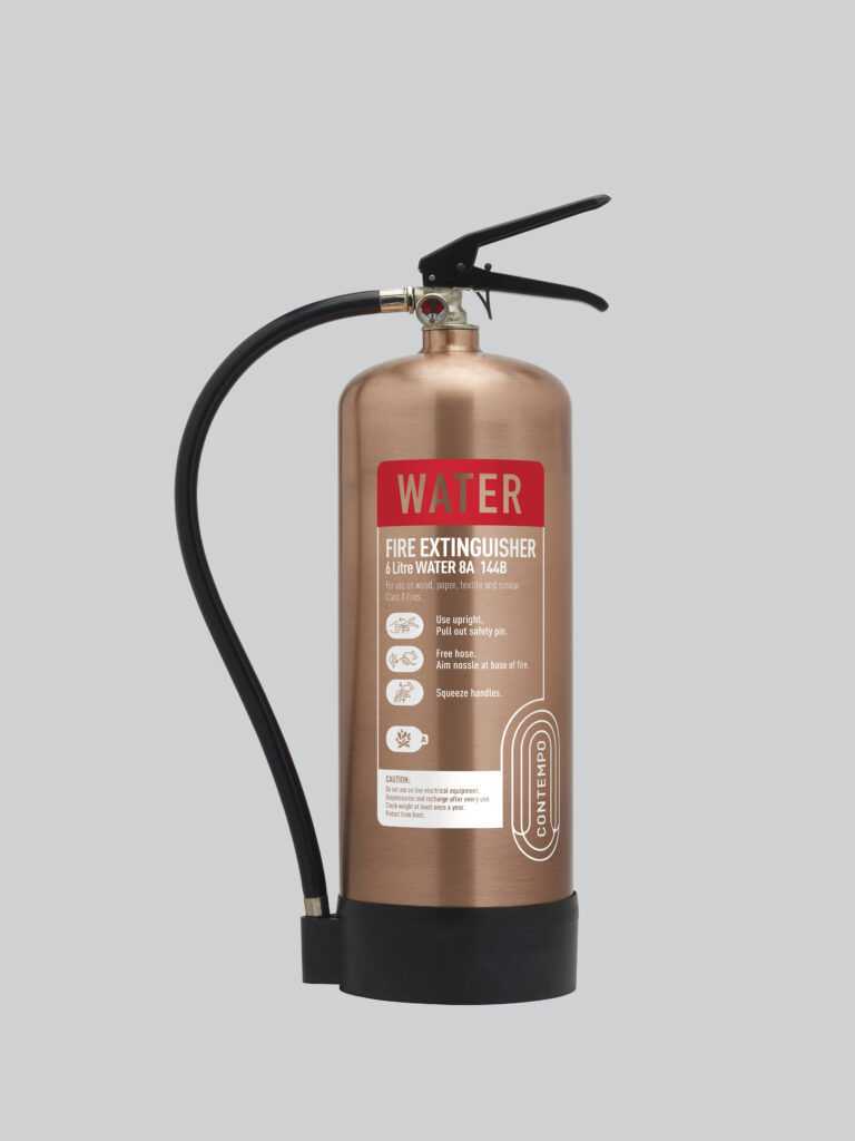 Water extinguisher